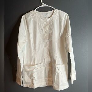 Amazon essentials scrub jacket